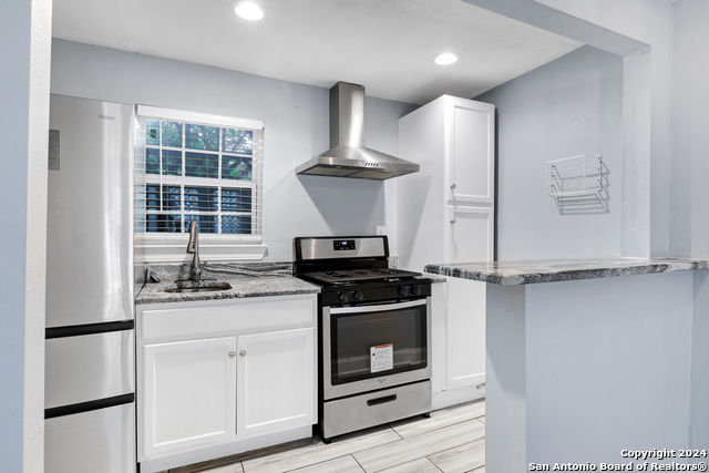 Image 9 of 19 For 527 Fulton Ave  3