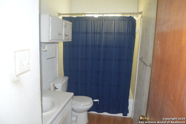Image 6 of 13 For 15100 Norvell
