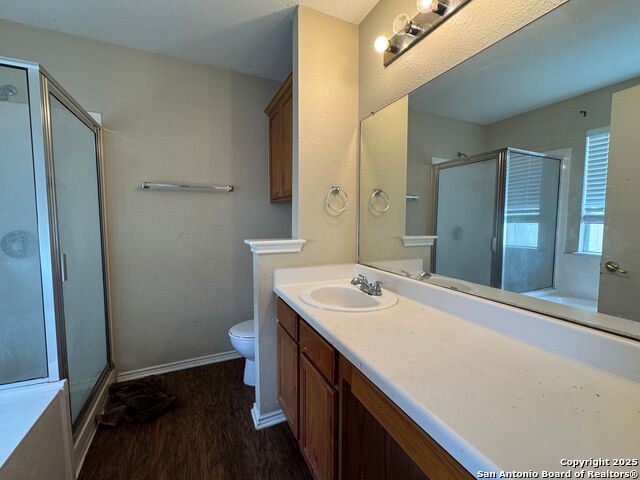 Listing photo id 12 for 6815 Cougar Cove