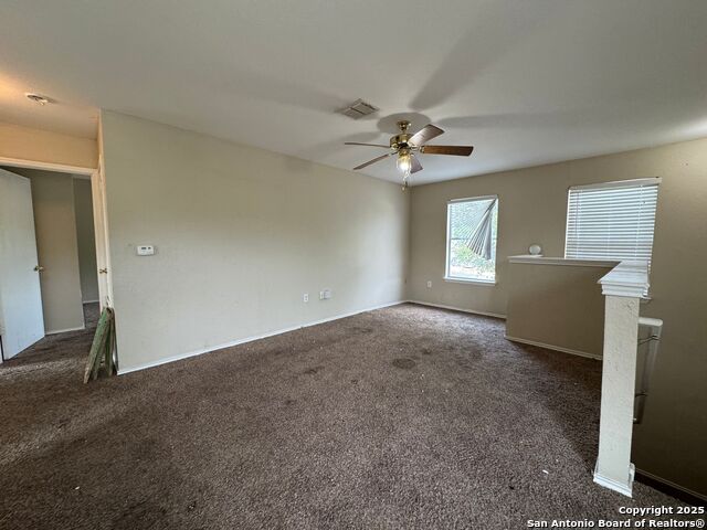 Listing photo id 14 for 6815 Cougar Cove