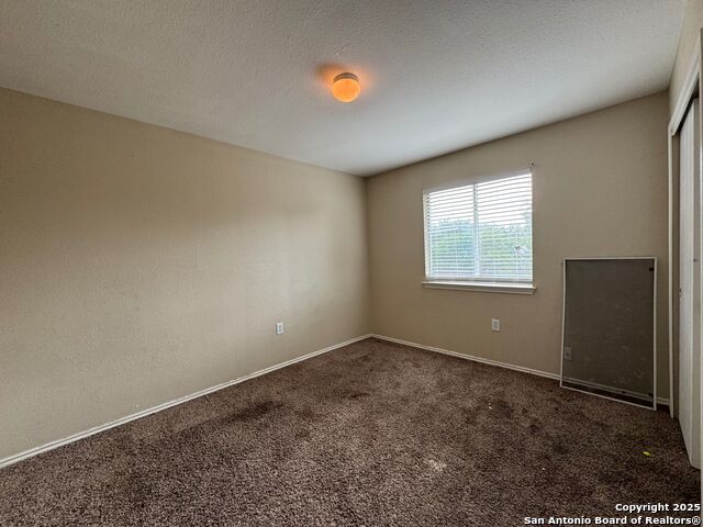 Listing photo id 16 for 6815 Cougar Cove