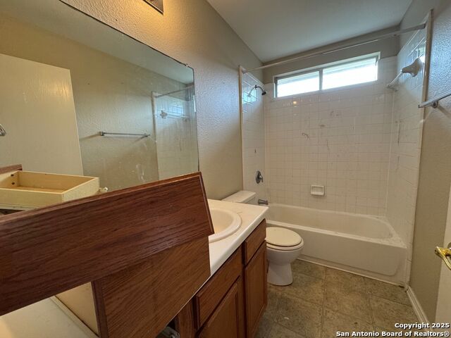 Listing photo id 17 for 6815 Cougar Cove