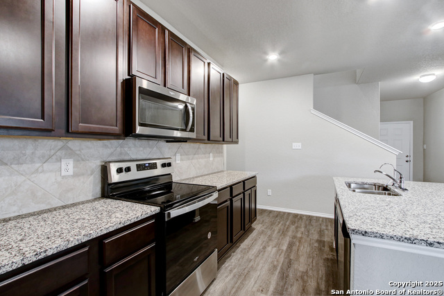 Image 12 of 29 For 15231 Comanche Gard