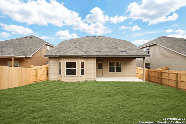 Image 28 of 29 For 15231 Comanche Gard