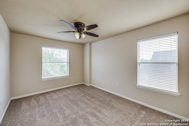 Image 24 of 41 For 10603 Catfish Ln