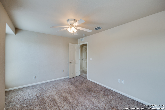 Image 30 of 41 For 10603 Catfish Ln