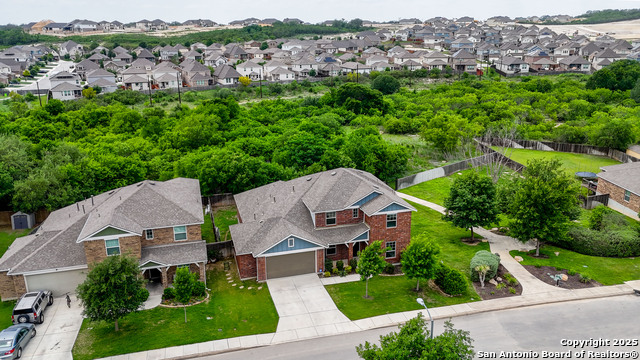 Listing photo id 38 for 14626 Costa Leon