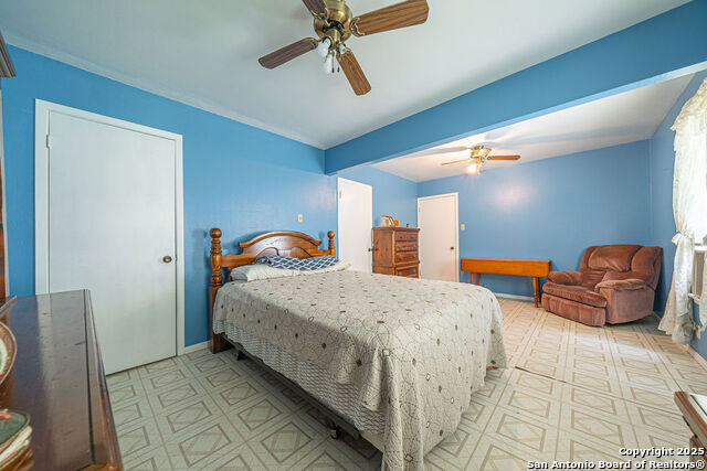 Listing photo id 12 for 6442 Buena Vista