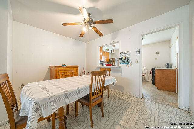 Listing photo id 16 for 6442 Buena Vista