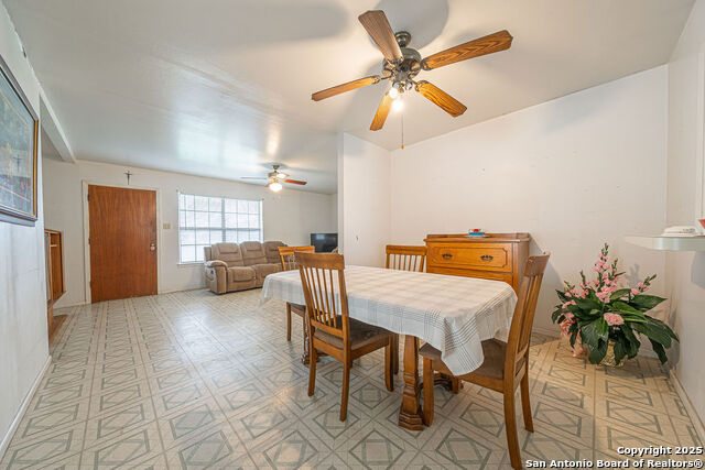 Listing photo id 17 for 6442 Buena Vista