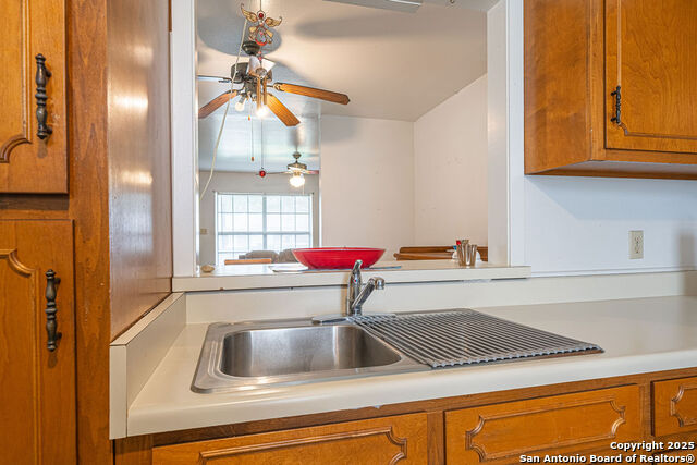 Listing photo id 19 for 6442 Buena Vista