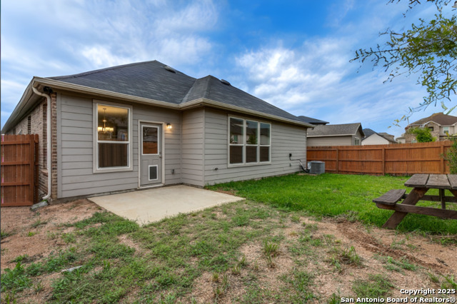 Image 24 of 27 For 5211 Espinoso Way