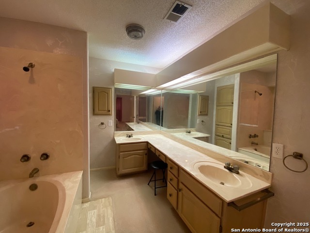 Listing photo id 22 for 4102 Greco Dr