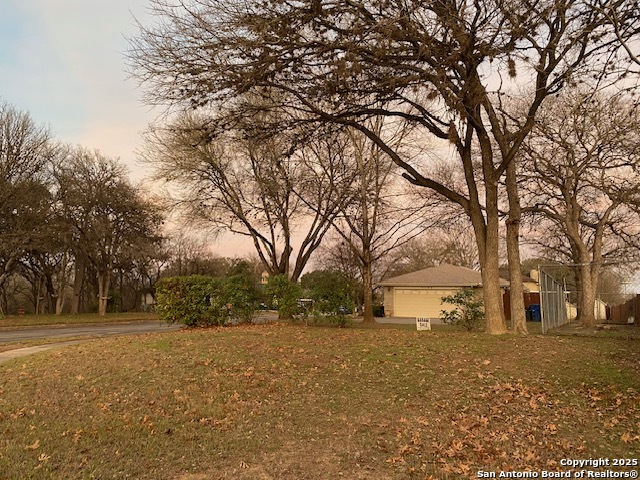 Listing photo id 32 for 4102 Greco Dr