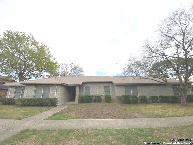 Listing photo id 3 for 4102 Greco Dr
