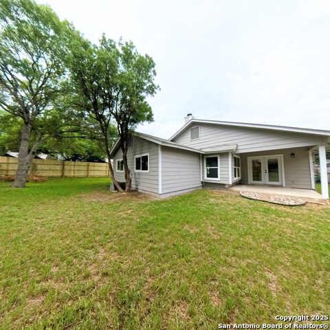 Listing photo id 15 for 13243 Larkfield
