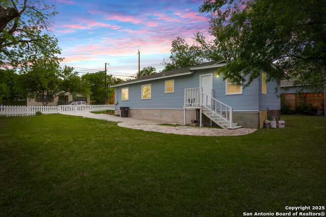 Image 18 of 18 For 308 Andrews  