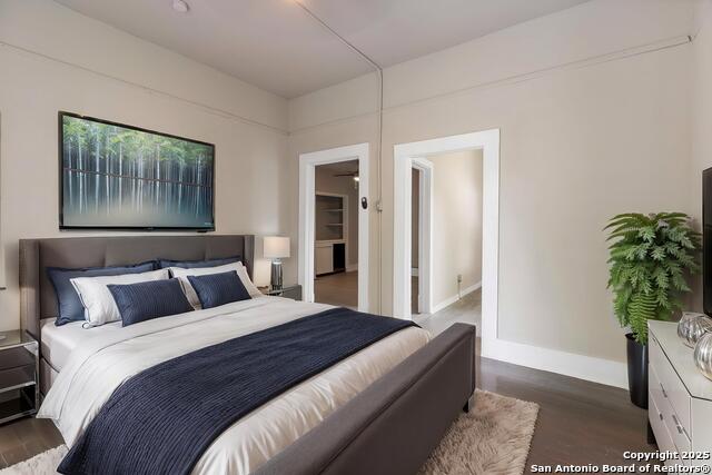 Listing photo id 27 for 2024 S Flores