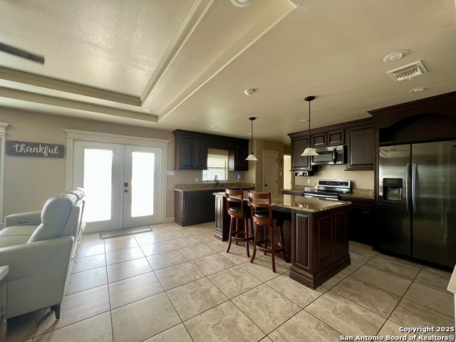 Listing photo id 12 for 505 N 13th Ave