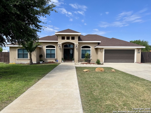 Listing photo id 0 for 505 N 13th Ave