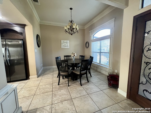 Listing photo id 3 for 505 N 13th Ave