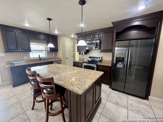 Listing photo id 5 for 505 N 13th Ave