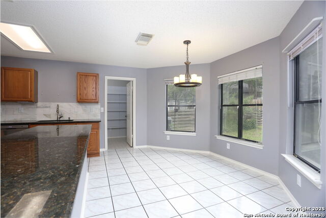 Image 14 of 33 For 2558 Ashley Oak Dr