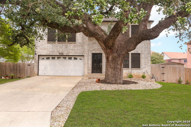 Image 2 of 33 For 2558 Ashley Oak Dr