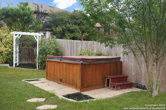 Image 28 of 33 For 2558 Ashley Oak Dr