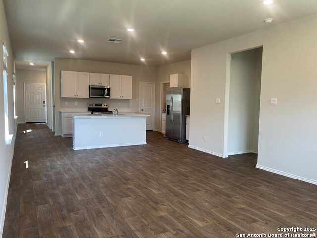 Image 4 of 22 For 5918 Bailey Downs