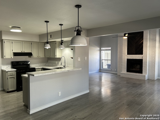 Image 19 of 80 For 12619 Woodbrace St