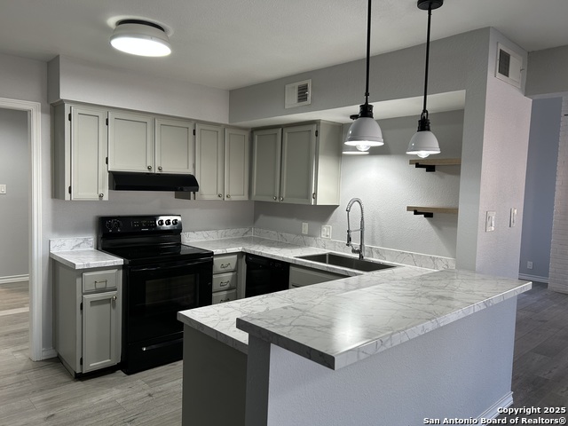 Image 23 of 80 For 12619 Woodbrace St