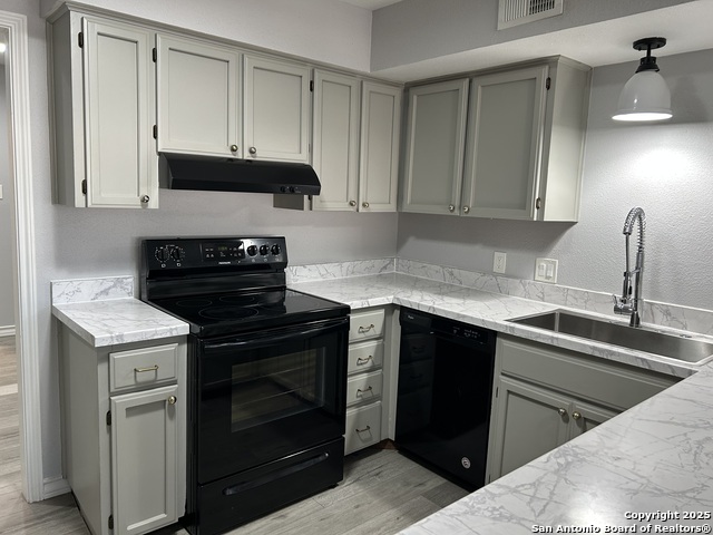 Image 24 of 80 For 12619 Woodbrace St