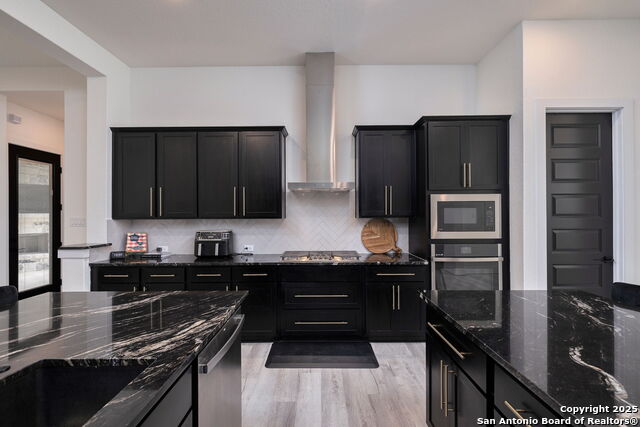 Image 17 of 38 For 418 Corwin Springs
