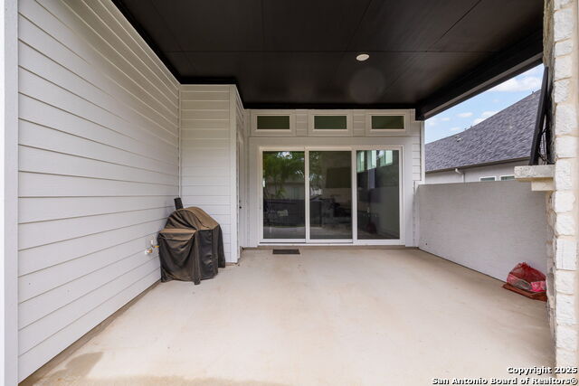 Image 34 of 38 For 418 Corwin Springs