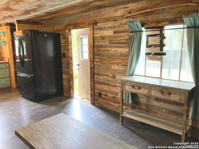 Listing photo id 11 for 155 Paloma Dr.