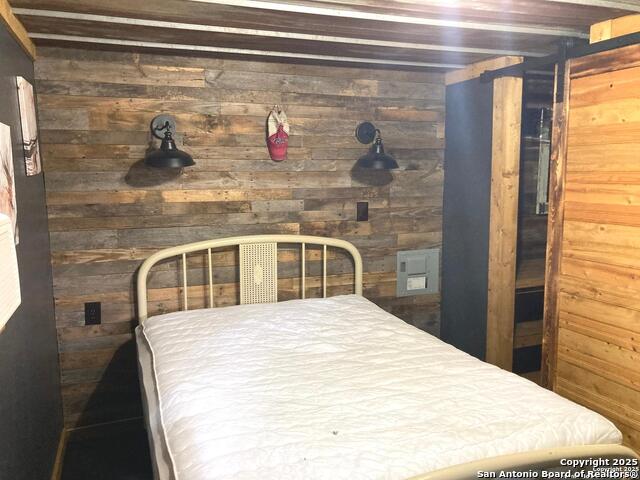Listing photo id 13 for 155 Paloma Dr.