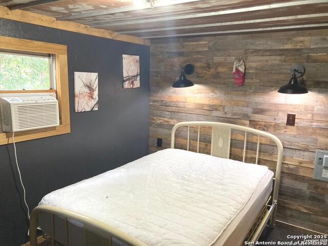 Listing photo id 14 for 155 Paloma Dr.