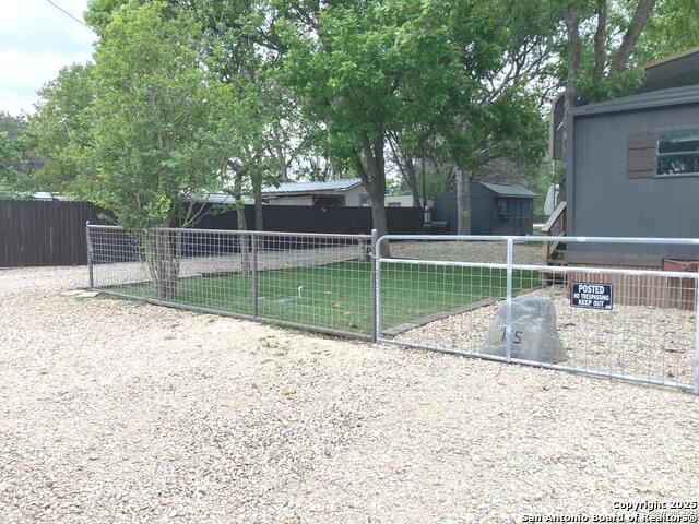 Listing photo id 23 for 155 Paloma Dr.
