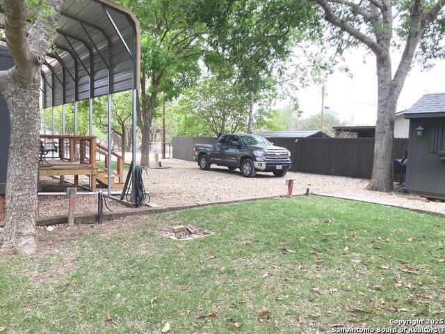 Listing photo id 3 for 155 Paloma Dr.