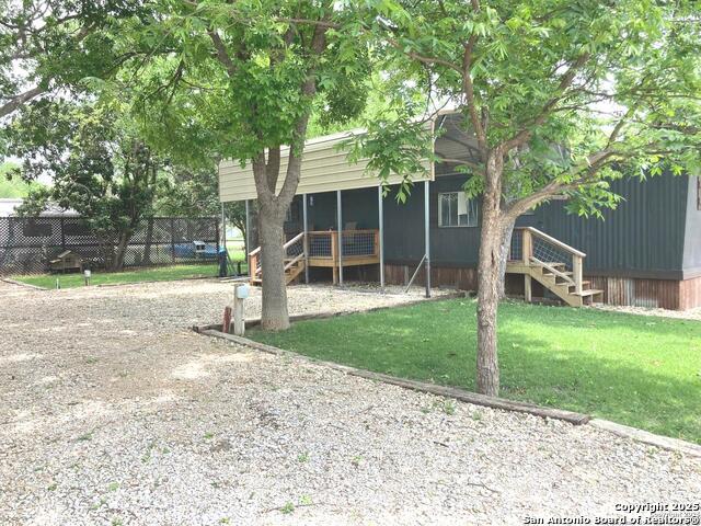 Listing photo id 4 for 155 Paloma Dr.