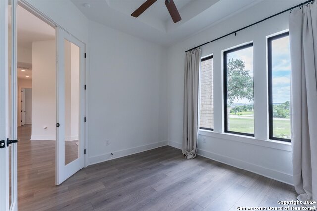 Image 10 of 29 For 435 Arthur Court