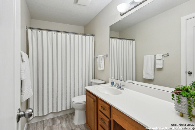 Image 40 of 50 For 2210 Stanton Oaks
