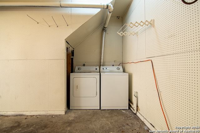 Image 11 of 14 For 8642 Fredericksburg  309