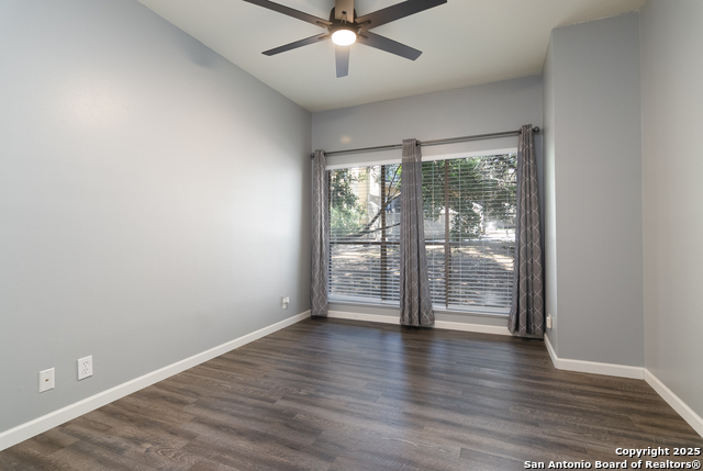 Image 5 of 14 For 8642 Fredericksburg  309