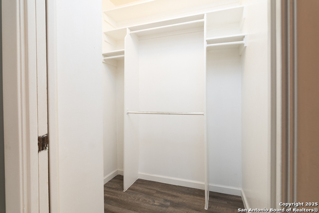Image 7 of 14 For 8642 Fredericksburg  309