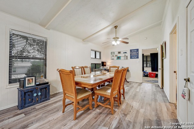 Listing photo id 9 for 1303 Canyon Edge