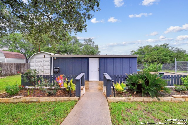 Listing photo id 18 for 1303 Canyon Edge