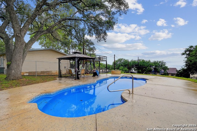 Listing photo id 2 for 1303 Canyon Edge