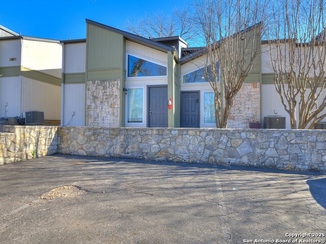 Details for 100 Lorenz Rd  1501, San Antonio, TX 78209